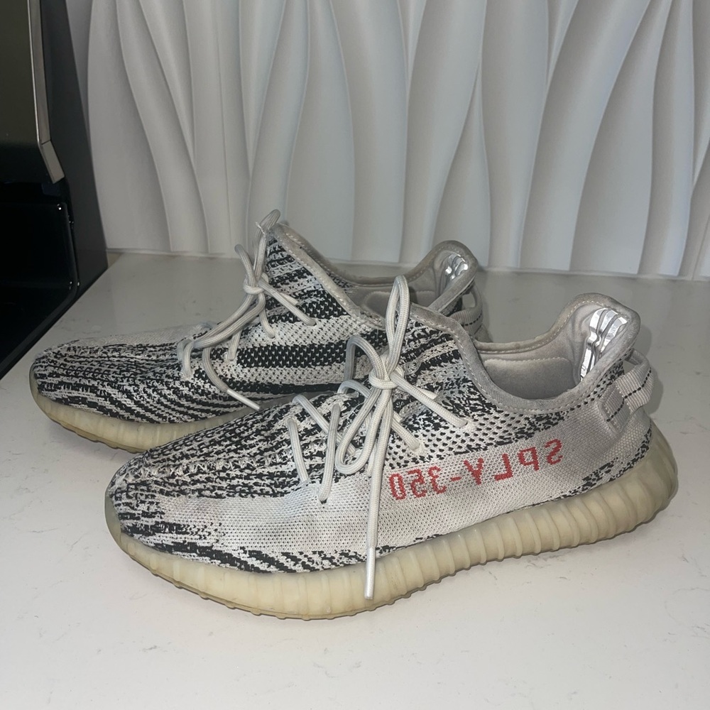 Adidas Yeezy Boost 350 V2 Zebra